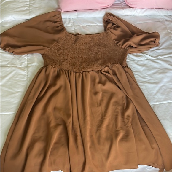 Dresses & Skirts - Brown Puff Sleeve Dress